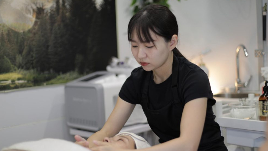 Mobile Salon “2Gether Beauty” Gives You Time to Be Yourself.Interview with Ara & treatment experience report [Treatment Edition]